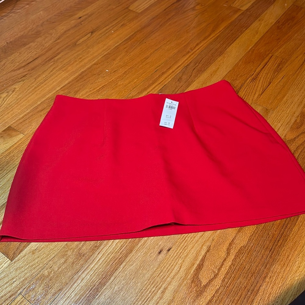 Abercrombie & Fitch XL red mini skort